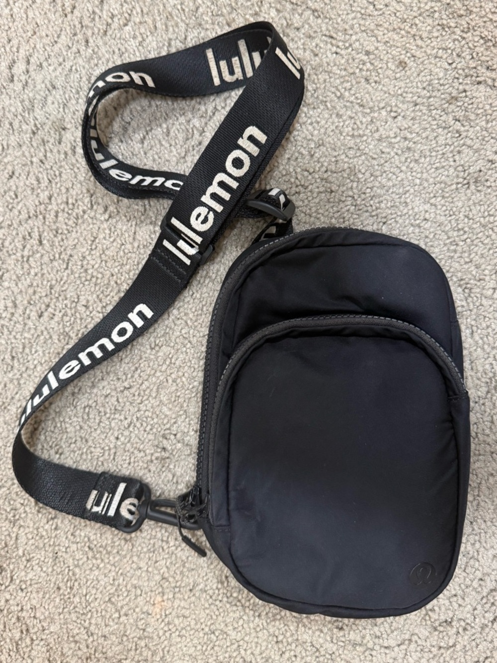 lululemon athletica Black Crossbody Belt Bag with Branded Strap